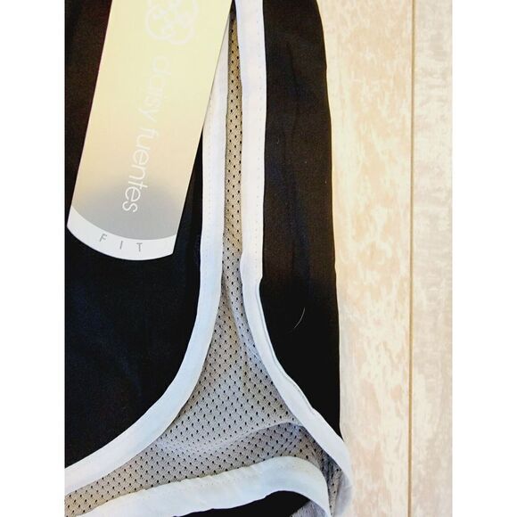 Daisey Fuentes Fit XL Black Gym Shorts Women's Black Gray‎ Retro Look NWT - Picture 4 of 6